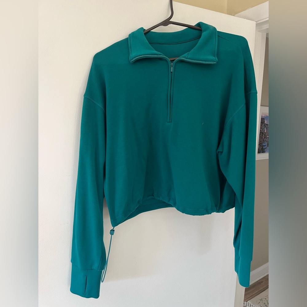 Cropped quarter zip NWOT